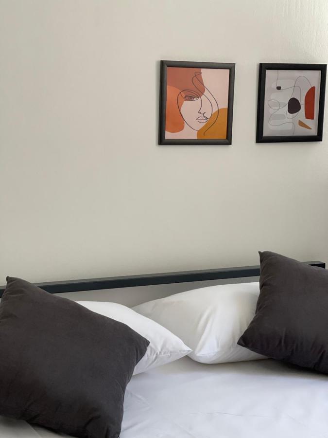 סרנדה Vela Apartaments 4 מראה חיצוני תמונה